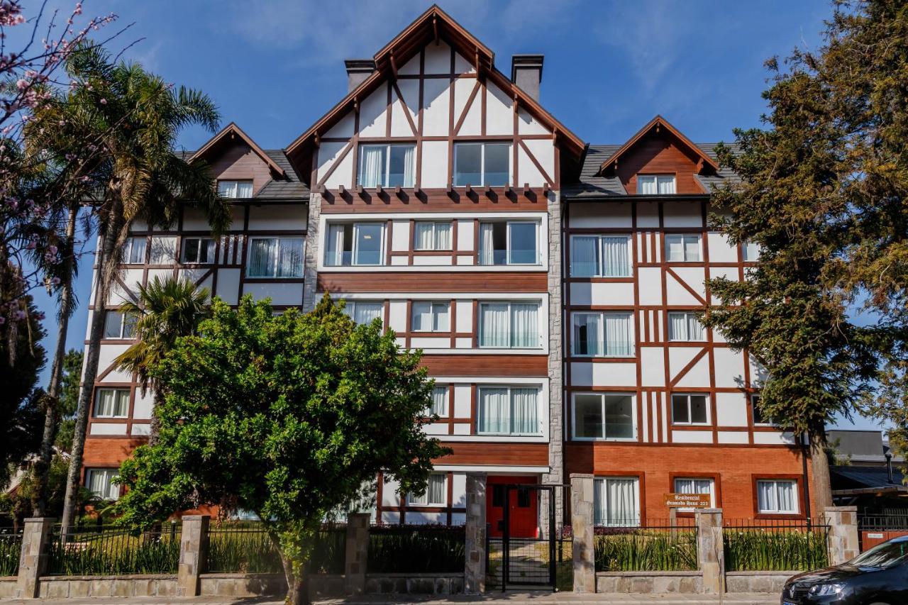 Apto Lindamente Decorado No Centro De Gramado Apartment Екстериор снимка